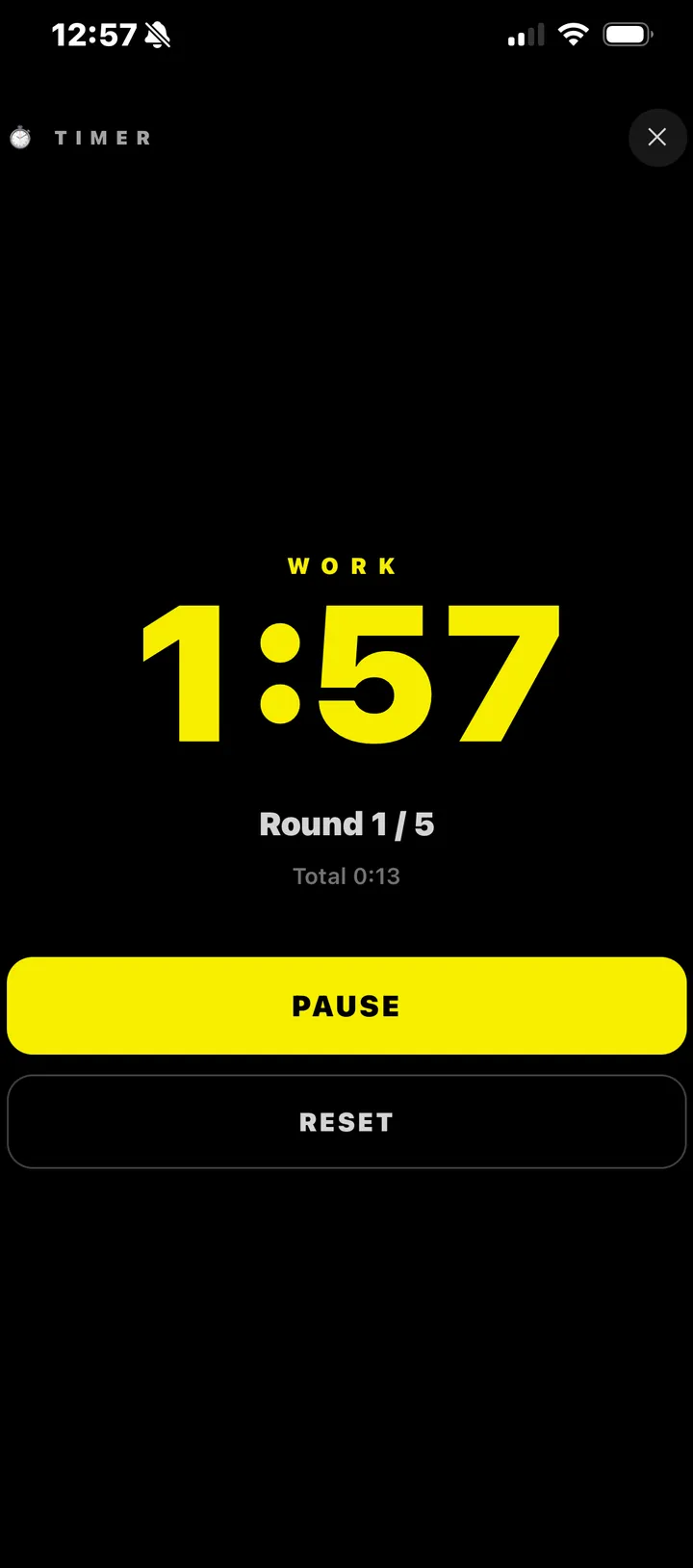 Built-in interval timer running your rounds
